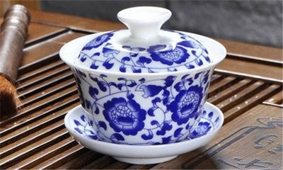 古代青花瓷茶碗的收購與拍賣指南 價格、廠家及雜項業(yè)務(wù)解析