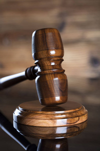 從傳統(tǒng)競(jìng)拍到現(xiàn)代商業(yè)模式 拍賣業(yè)務(wù)的演進(jìn)與核心概念